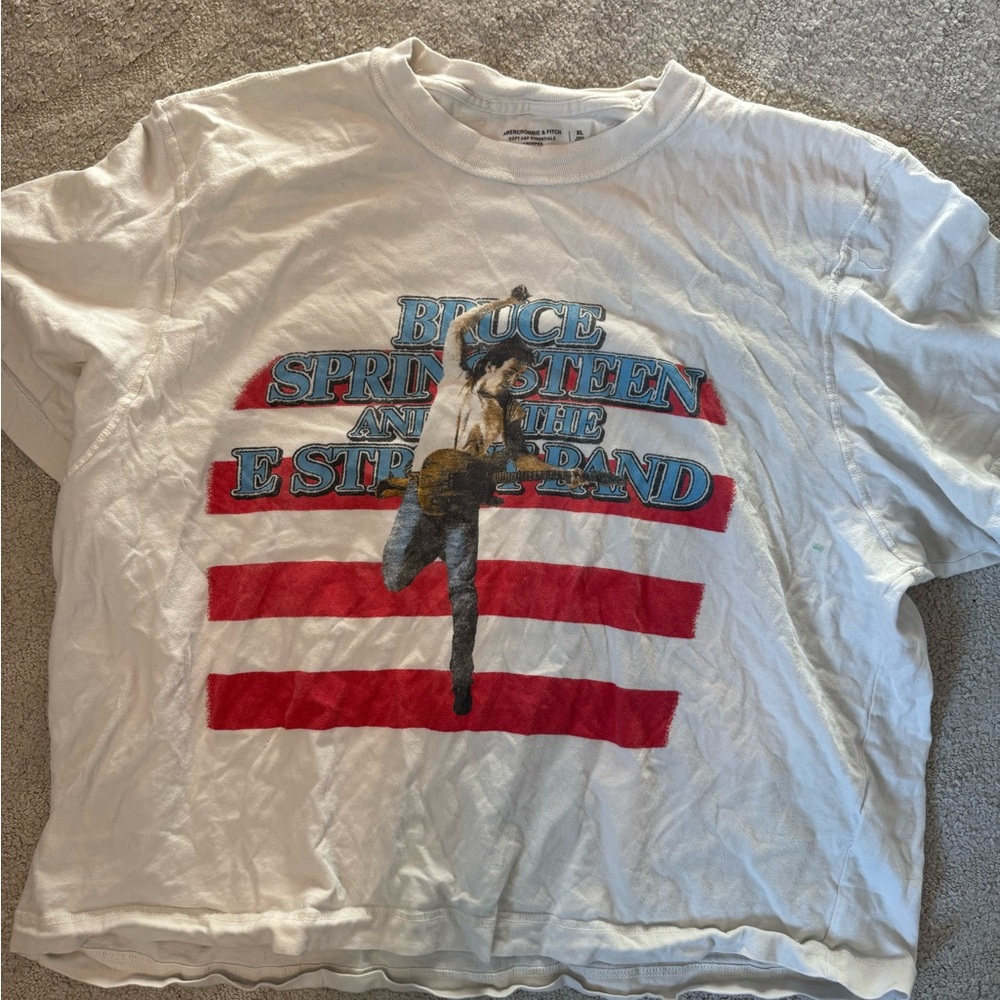 Abercrombie & Fitch White Graphic Tee